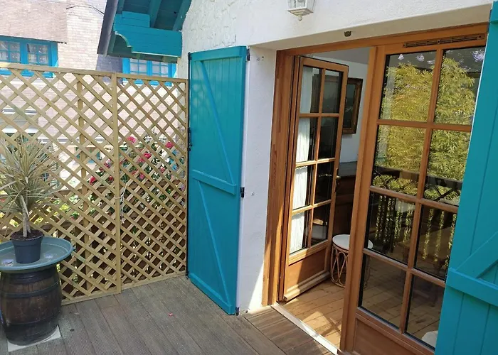 Holiday home Petite Maison Proche De La *