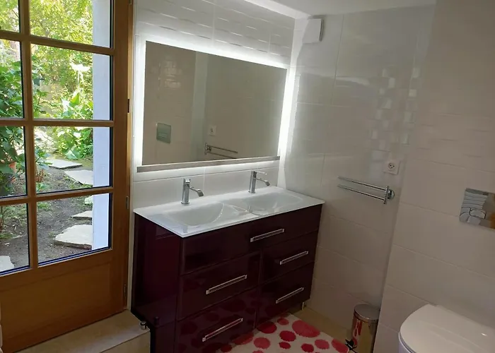 Petite Maison Proche De La Holiday home *